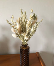 Load image into Gallery viewer, Letterbox Flowers // Warm Neutral