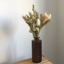 Load image into Gallery viewer, Letterbox Flowers // Natural
