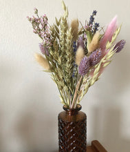 Load image into Gallery viewer, Letterbox Flowers // Lilac Love
