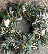 Load image into Gallery viewer, Noel Wreath // Luxury Christmas
