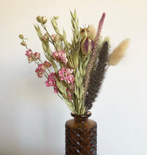 Load image into Gallery viewer, Letterbox Flowers // Cottagecore
